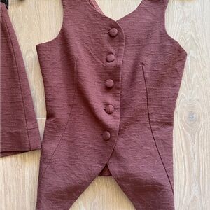 Julia Amory Tess Vest Sleeveless Button-Front Vest in cocoa cotton